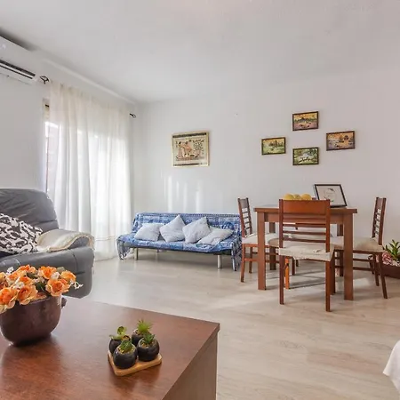 Apartamento 2br Flat - Aircon - 5 Min Walk To Beach